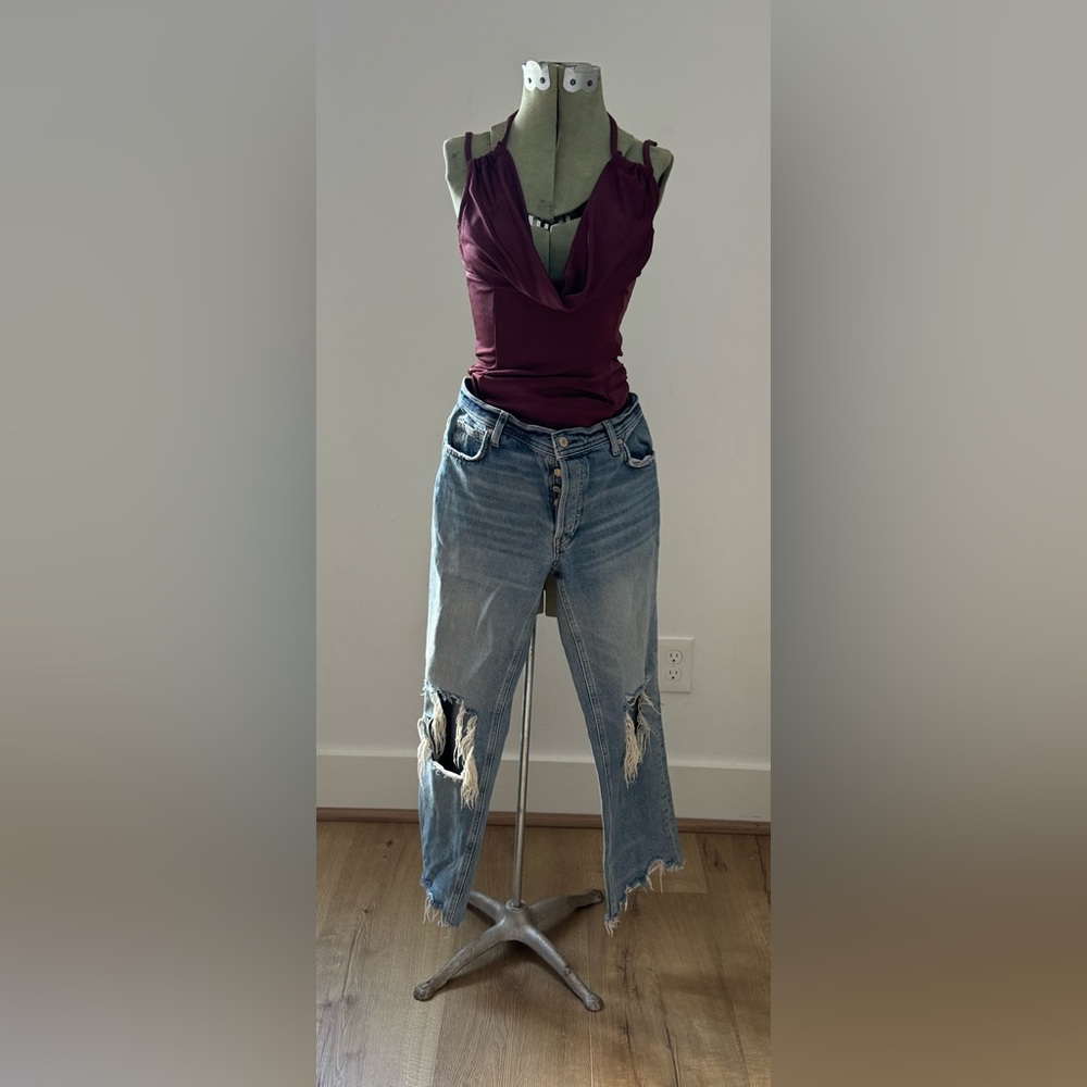 Free People | Distressed Jeans | 25